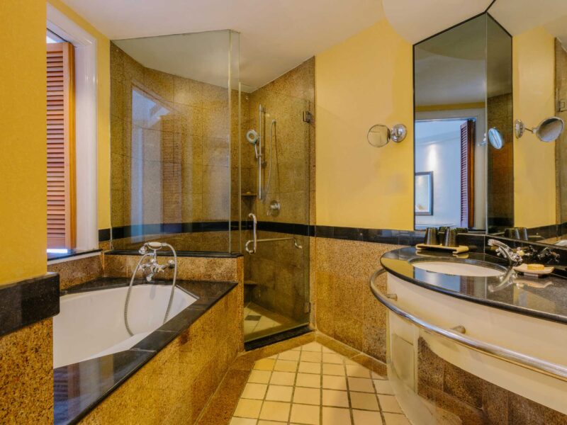 The-Magellan-Sutera-Resort—Bathroom-2