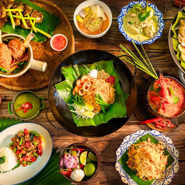 Indo-Thai-Themed-Buffet-600×600