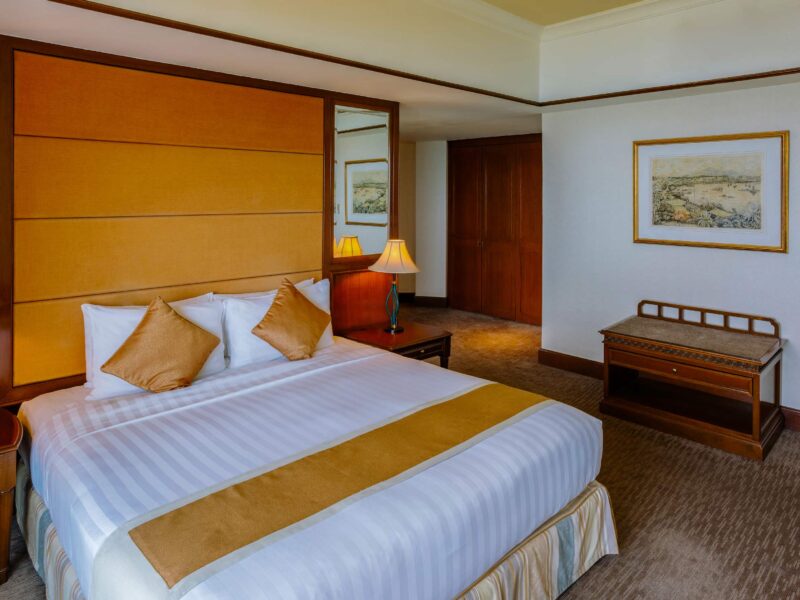 The-Pacific-Sutera-Exec-Suite-King-2-copy