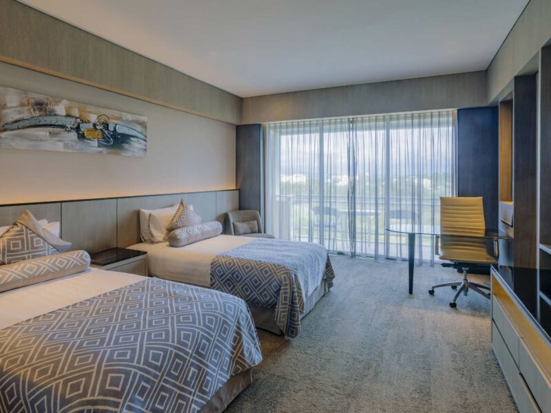 The-Pacific-Sutera-Hotel—Premium-Room-Twin