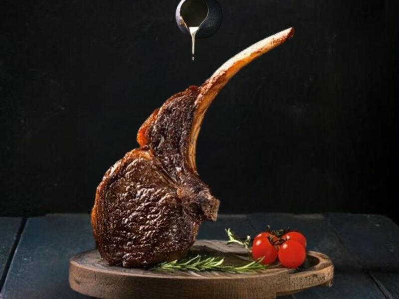 La-Tavola-Tomahawk-Square